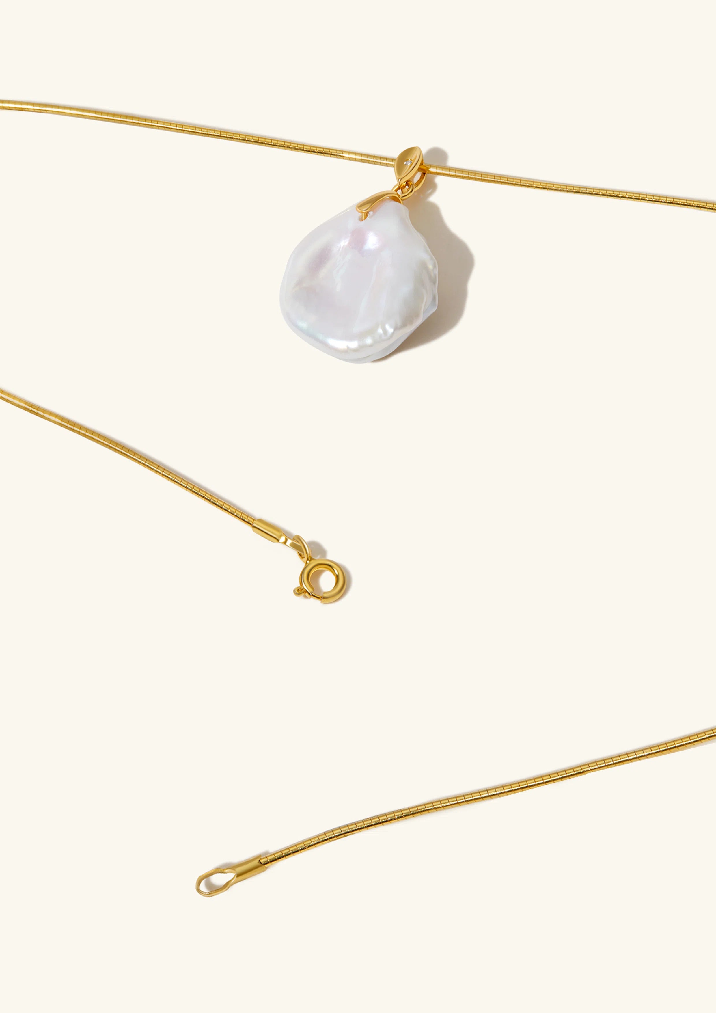 Petal Pendant Necklace