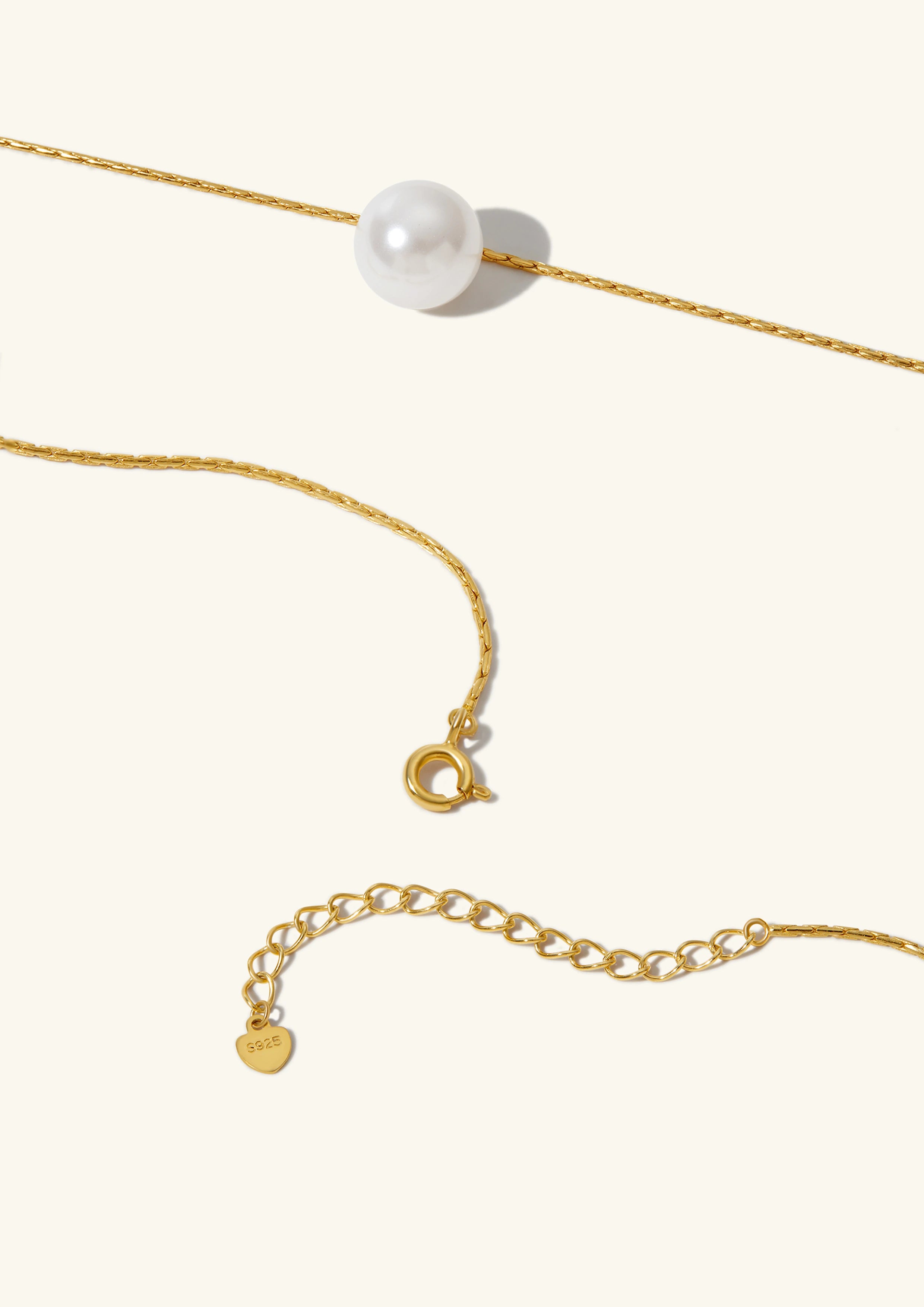 Faux Pearl Pendant Necklace