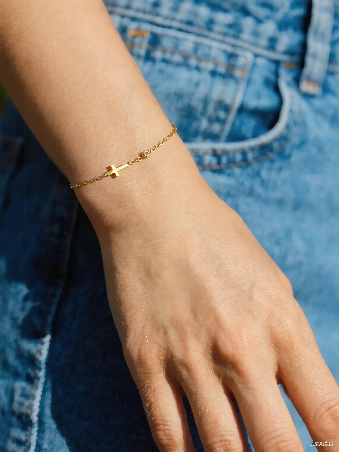 A symbol of faith and hope, this sparkling Cubic Zirconia Cross Bracelet is designed for daily wear. It's a meaningful piece to wear alone or a perfect gift to express your love. Mix and match this versatile bracelet with your favorite gold-plated pieces to create a layered look that is uniquely you