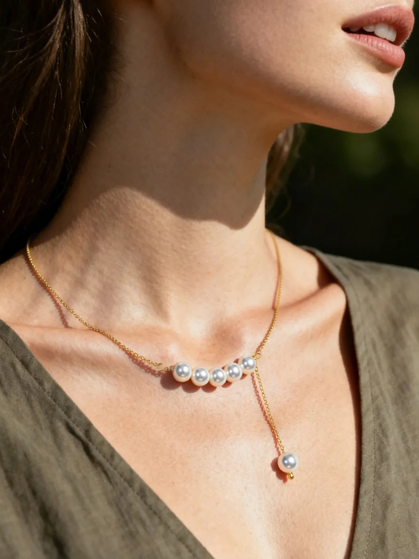 Y-Shaped Pearl Necklace